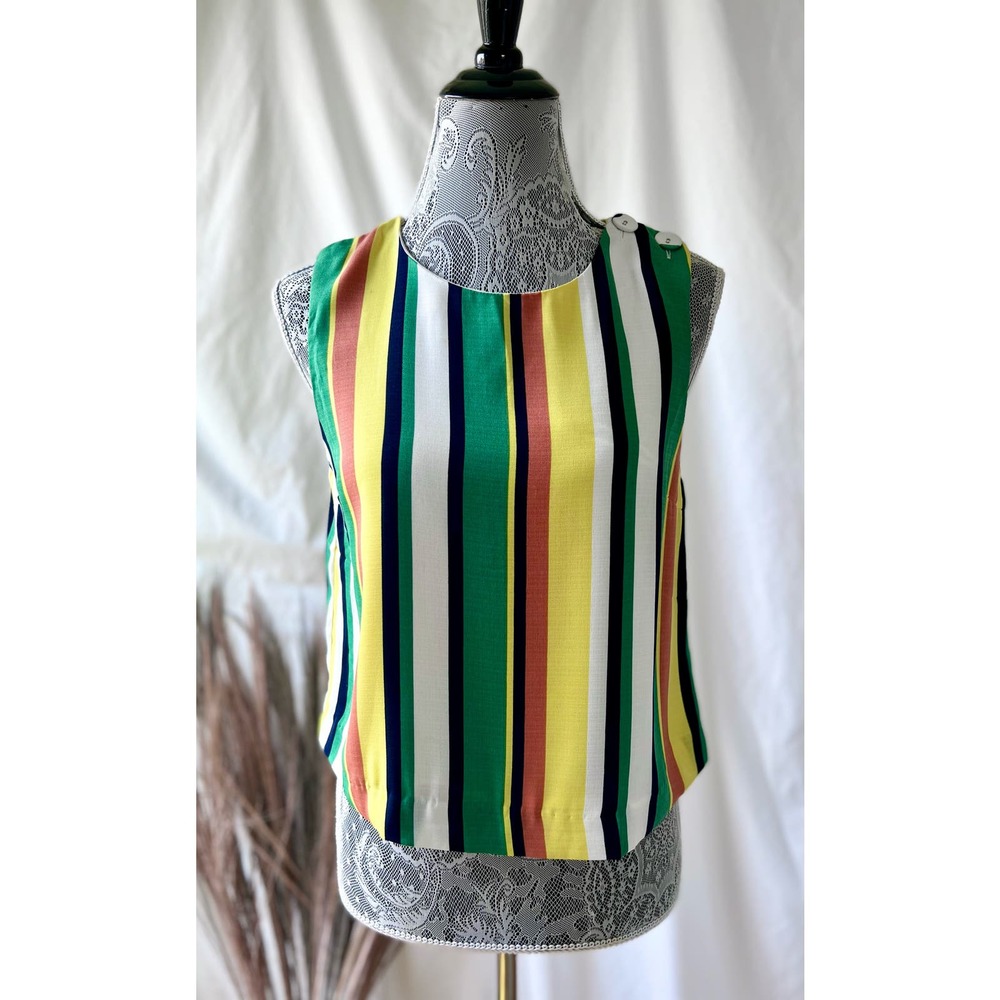 Gilli Bold Striped Sleeveless Blouse